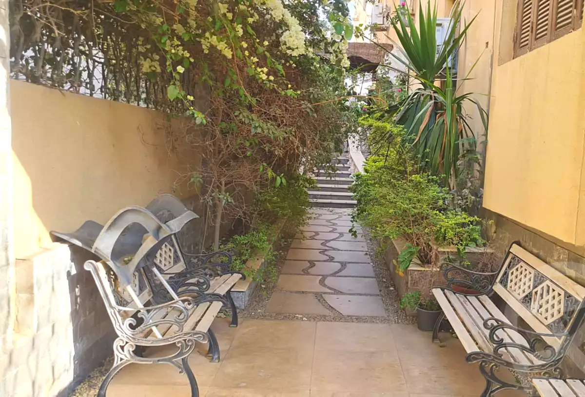 https://aqarmap.com.eg/ar/listing/6692770-for-sale-cairo-new-cairo-el-ahyaa-third-neighborhood-street-1