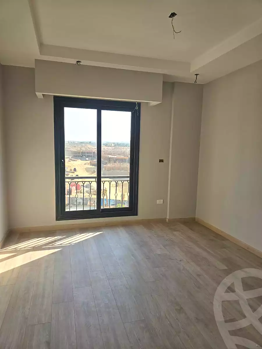 https://aqarmap.com.eg/ar/listing/6693767-for-rent-cairo-el-sheikh-zayed-city-compounds-kmbwnd-fyldj-wyst-dr-llttwyr
