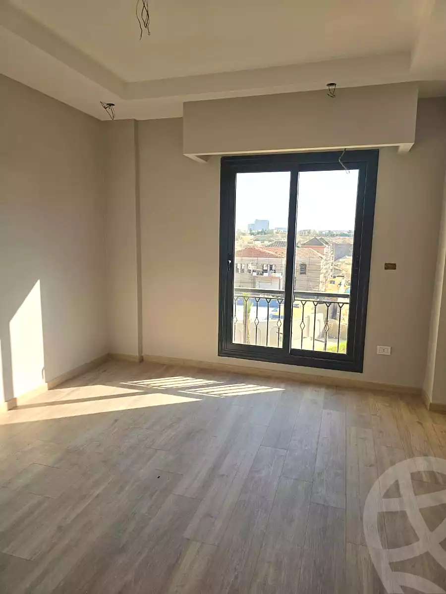 https://aqarmap.com.eg/ar/listing/6693767-for-rent-cairo-el-sheikh-zayed-city-compounds-kmbwnd-fyldj-wyst-dr-llttwyr