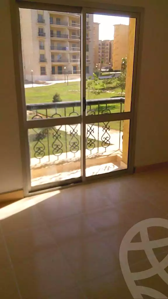 https://aqarmap.com.eg/ar/listing/6693856-for-sale-cairo-new-cairo-lrhb-city-phase-1-youssef-el-sebaey-st