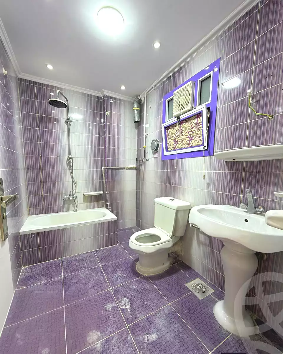 https://aqarmap.com.eg/ar/listing/6693986-for-sale-alexandria-l-jmy-lbytsh-al-samalehy-1-st