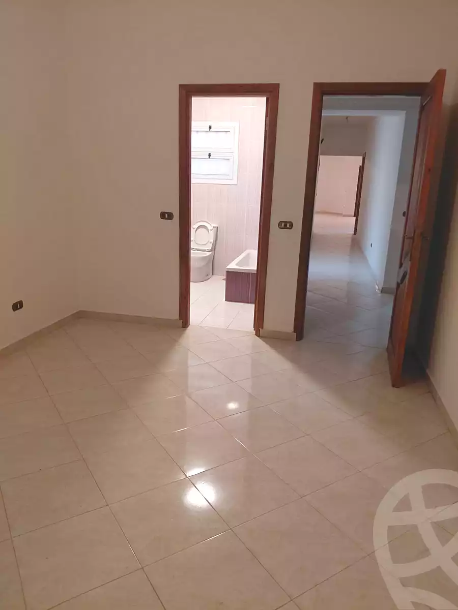 https://aqarmap.com.eg/ar/listing/6694026-for-rent-cairo-new-cairo-first-settlement-neighbourhood-10-el-shaheed-abdul-fattah-ahmed-st