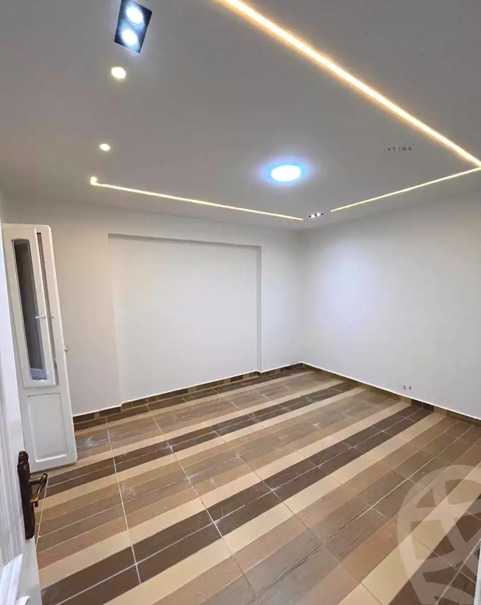 https://aqarmap.com.eg/ar/listing/6694138-for-sale-alexandria-l-jmy-lbytsh-el-reyad-st