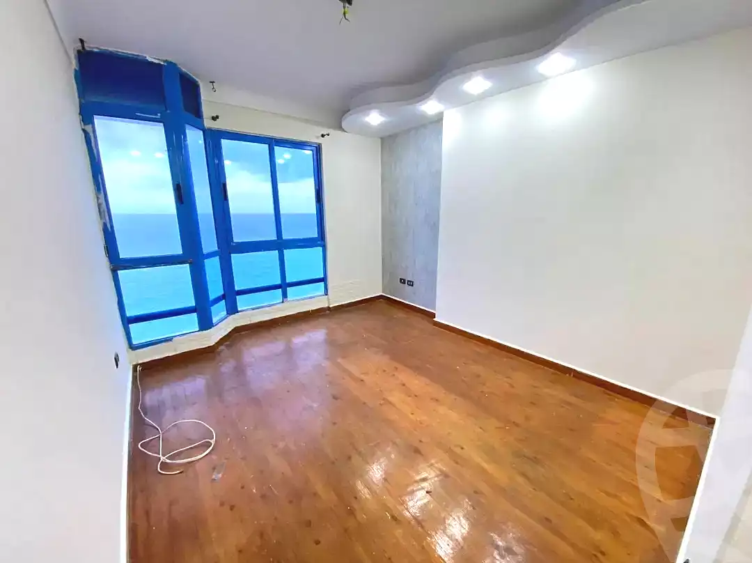 https://aqarmap.com.eg/ar/listing/6694225-for-rent-alexandria-camp-cesar-el-gaish-rd