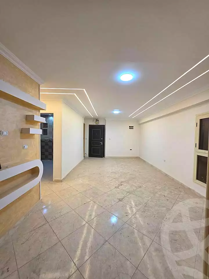 https://aqarmap.com.eg/ar/listing/6694513-for-sale-alexandria-el-mandara-shr-mlk-hfny
