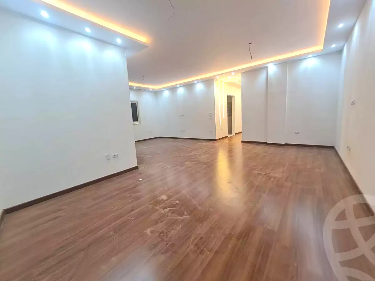 https://aqarmap.com.eg/ar/listing/6695967-for-rent-cairo-new-cairo-el-kornfol-el-kornfol-8