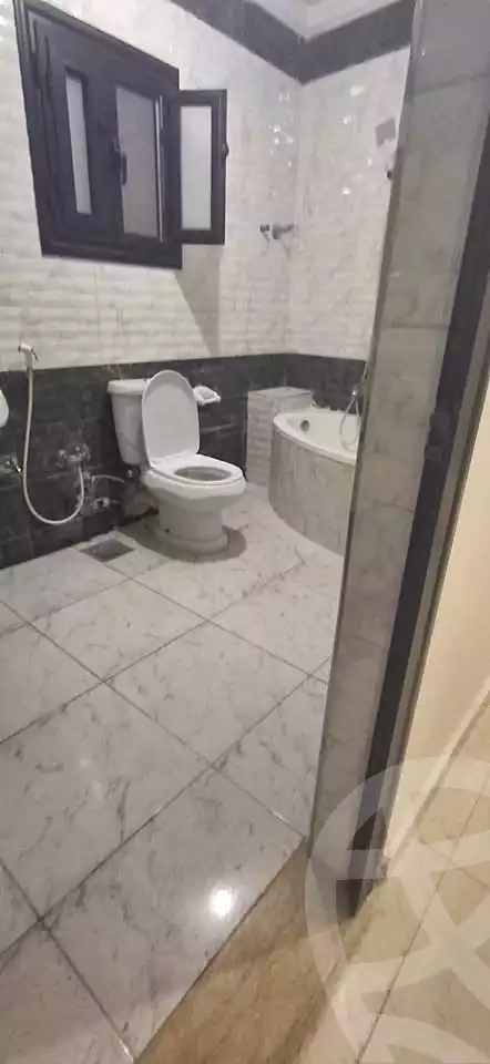https://aqarmap.com.eg/ar/listing/6696932-for-rent-alexandria-l-jmy-lbytsh-ibrahim-othman-st