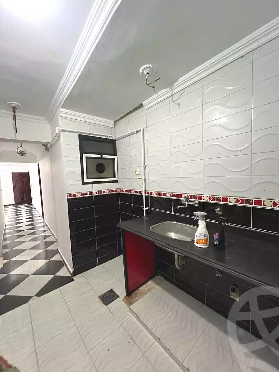 https://aqarmap.com.eg/ar/listing/6697074-for-sale-alexandria-sydy-bshr-sydy-bshr-bhry-mahmoud-sedki-st