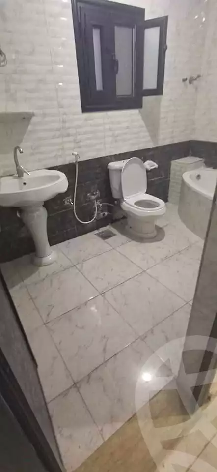 https://aqarmap.com.eg/ar/listing/6697584-for-rent-alexandria-l-jmy-lbytsh-ibrahim-othman-st
