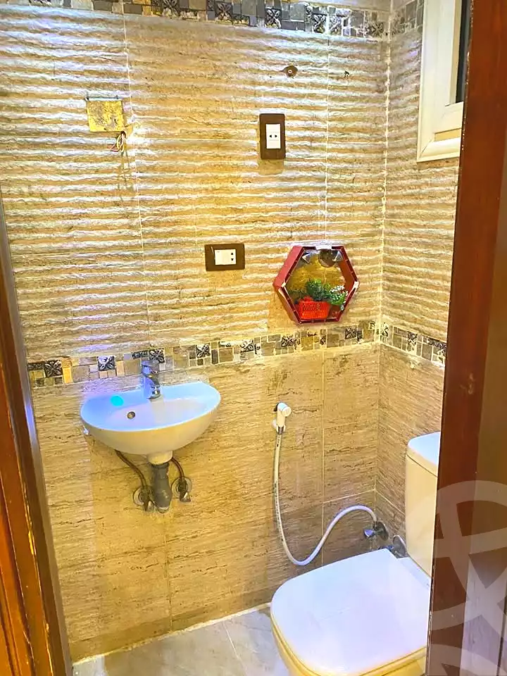 https://aqarmap.com.eg/en/listing/6698835-for-rent-cairo-el-haram-abo-el-feda-st