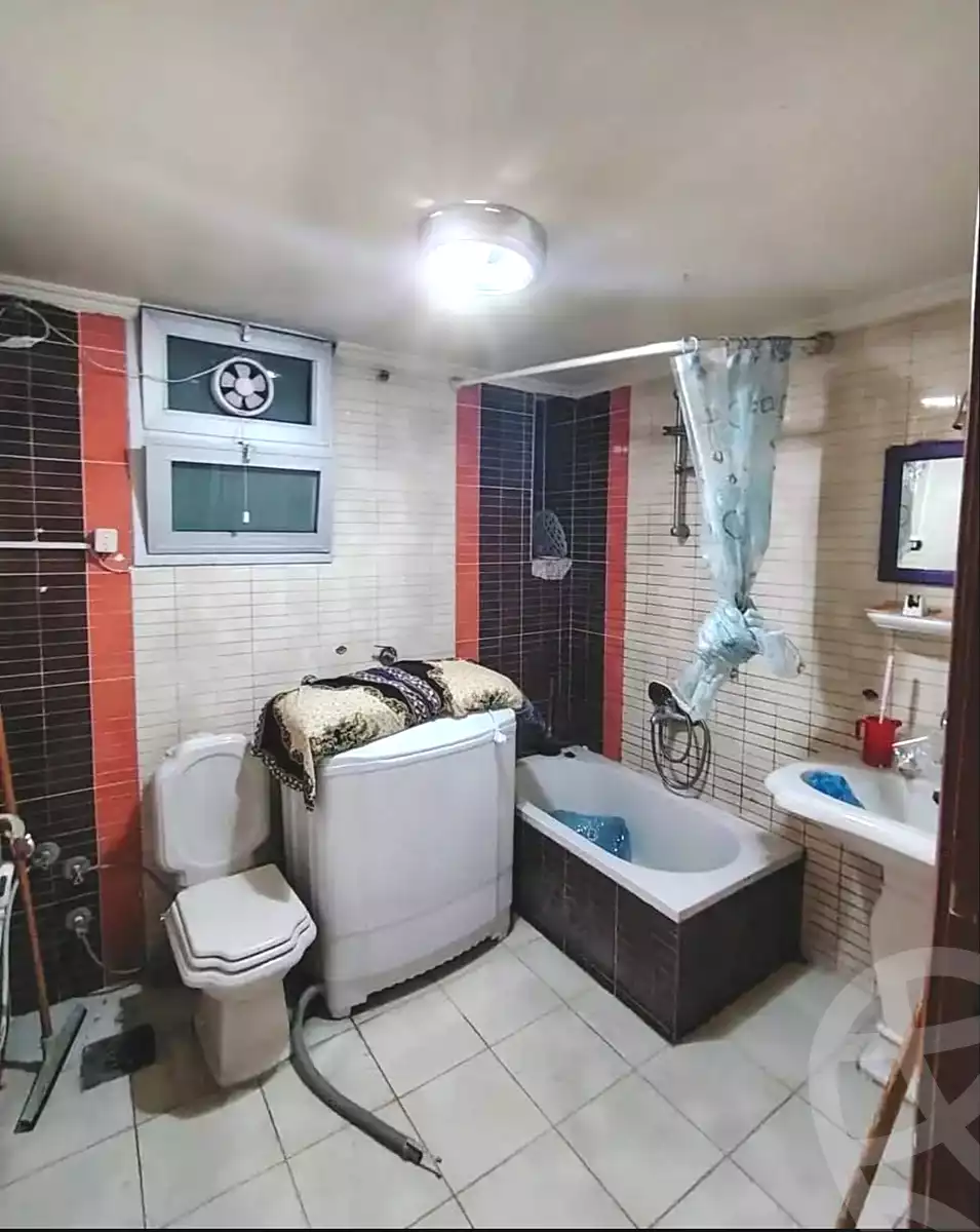 https://aqarmap.com.eg/ar/listing/6700830-for-sale-alexandria-l-jmy-lbytsh-el-hanafeya-st