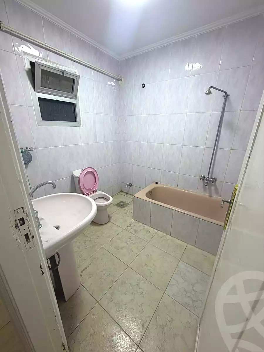 https://aqarmap.com.eg/ar/listing/6701425-for-rent-cairo-helwan-helwan-el-sharkeya-el-maraghi-st