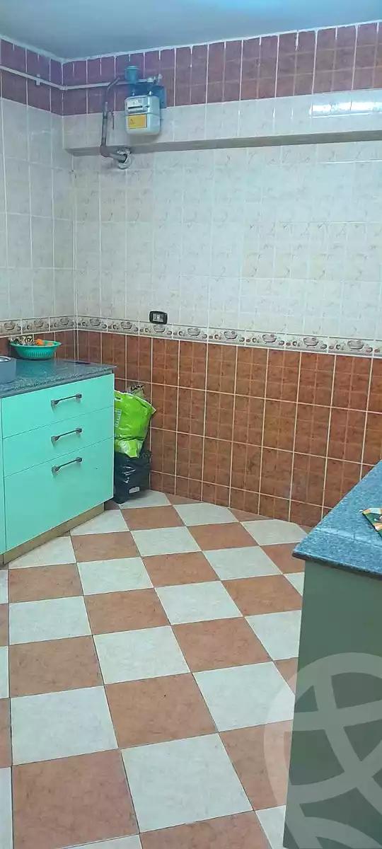 https://aqarmap.com.eg/en/listing/6701512-for-sale-cairo-helwan-helwan-el-sharkeya-heidar-st