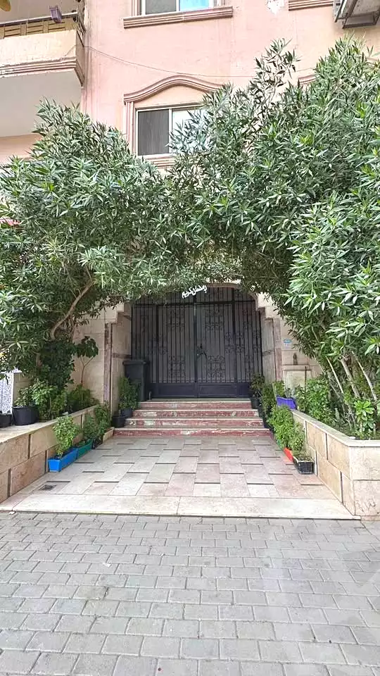 https://aqarmap.com.eg/ar/listing/6701518-for-sale-cairo-el-maadi-zahraa-el-maadi