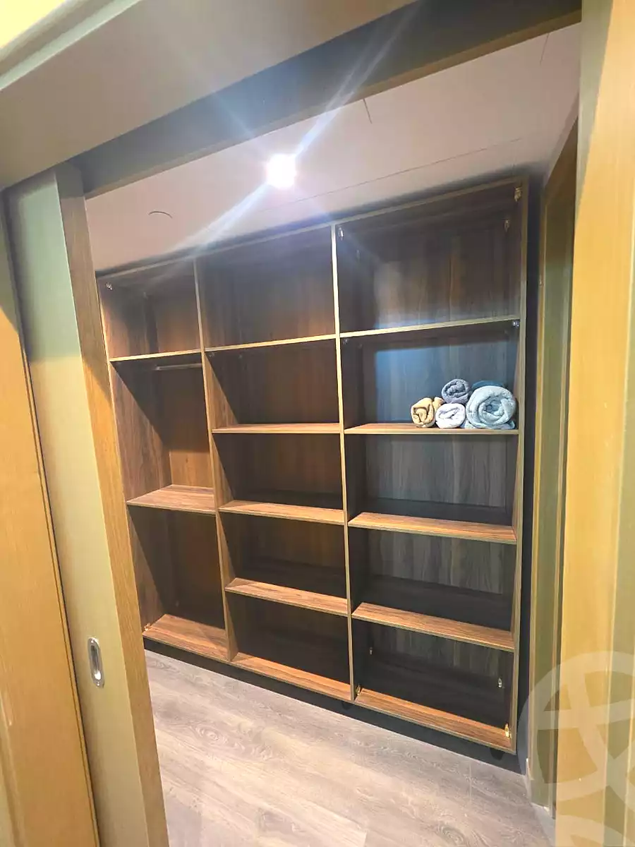 https://aqarmap.com.eg/ar/listing/6703063-for-rent-cairo-el-sheikh-zayed-city-compounds-zyd-wr-llttwyr-park-towers-zed-el-sheikh-zayed-compound