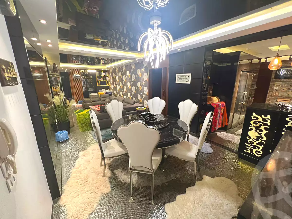 https://aqarmap.com.eg/ar/listing/6704782-for-sale-cairo-el-sheikh-zayed-city-compounds-kmbwnd-ljwmn