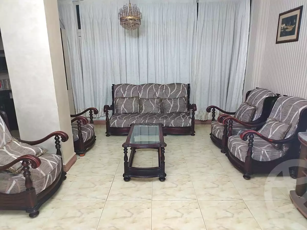 https://aqarmap.com.eg/ar/listing/6705136-for-rent-cairo-6th-of-october-el-hay-el-motamyz-el-motamayez-neighborhood-abdallah-al-nadim-al-zohour-st
