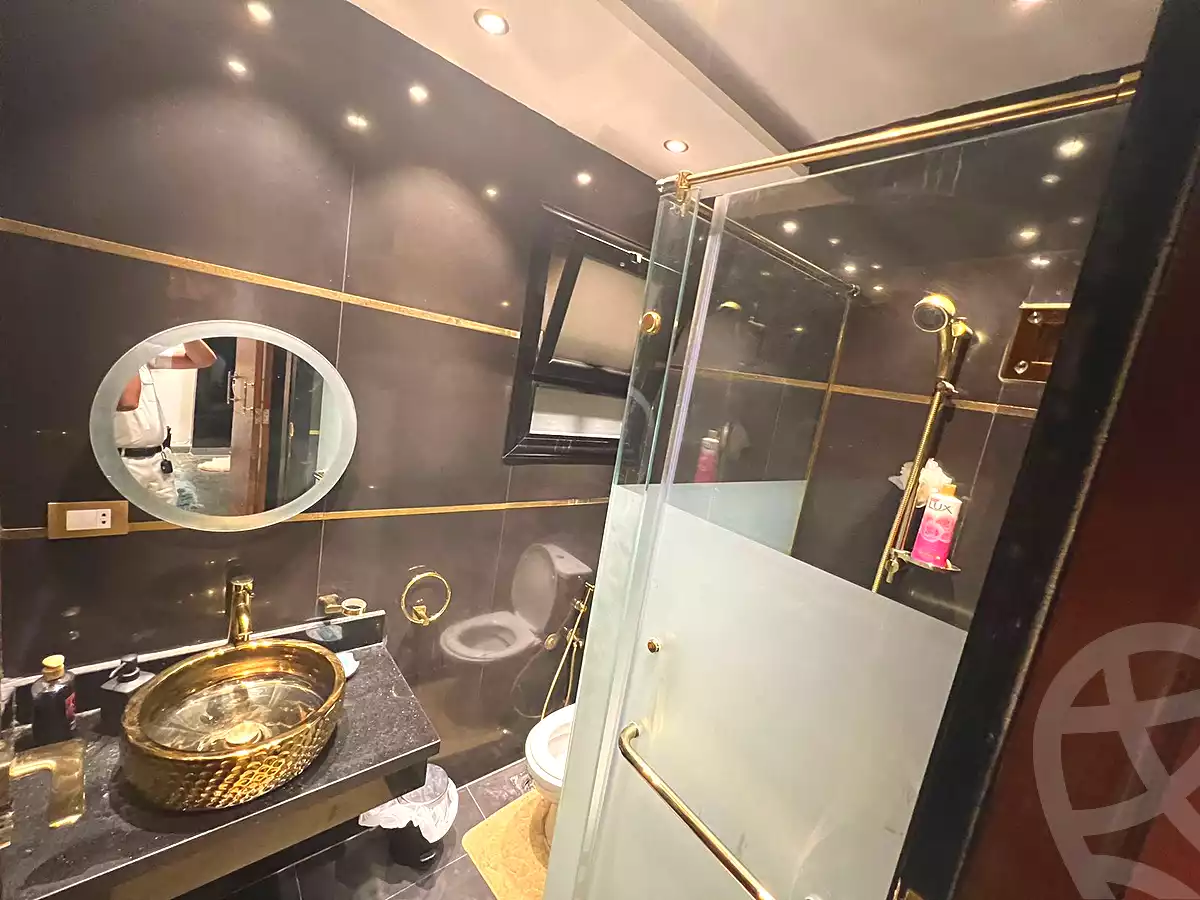 https://aqarmap.com.eg/ar/listing/6705164-for-sale-cairo-el-sheikh-zayed-city-compounds-kmbwnd-ljwmn