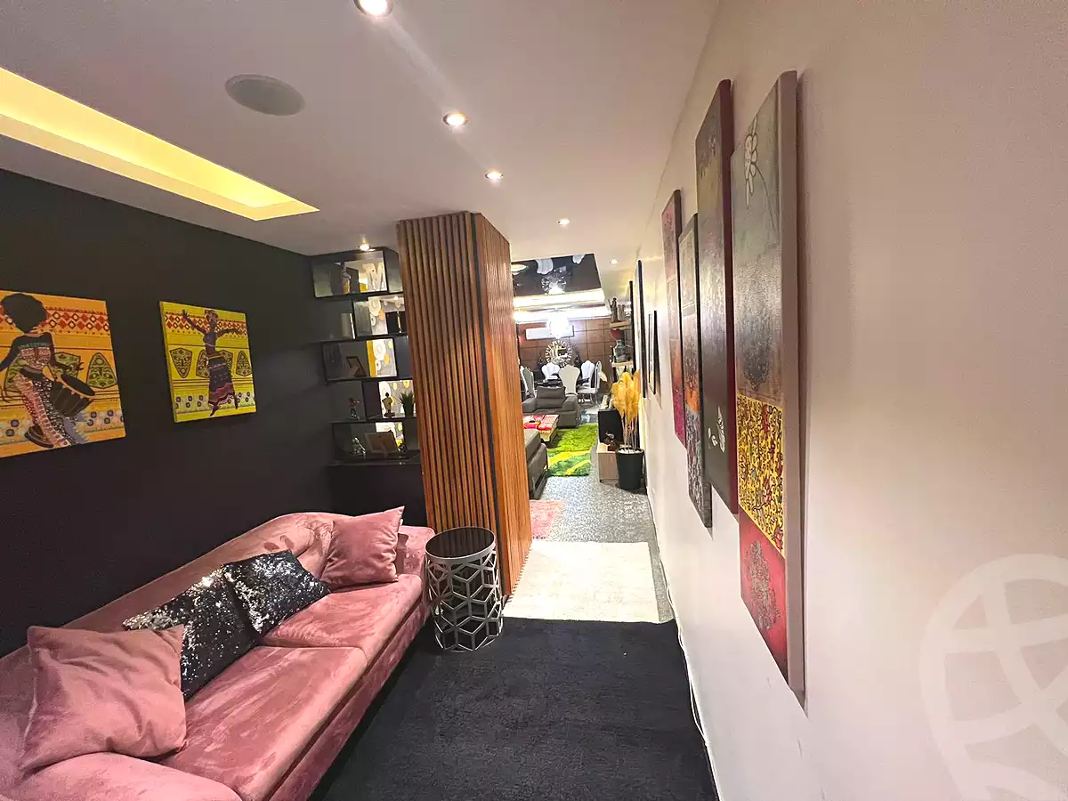https://aqarmap.com.eg/ar/listing/6705164-for-sale-cairo-el-sheikh-zayed-city-compounds-kmbwnd-ljwmn