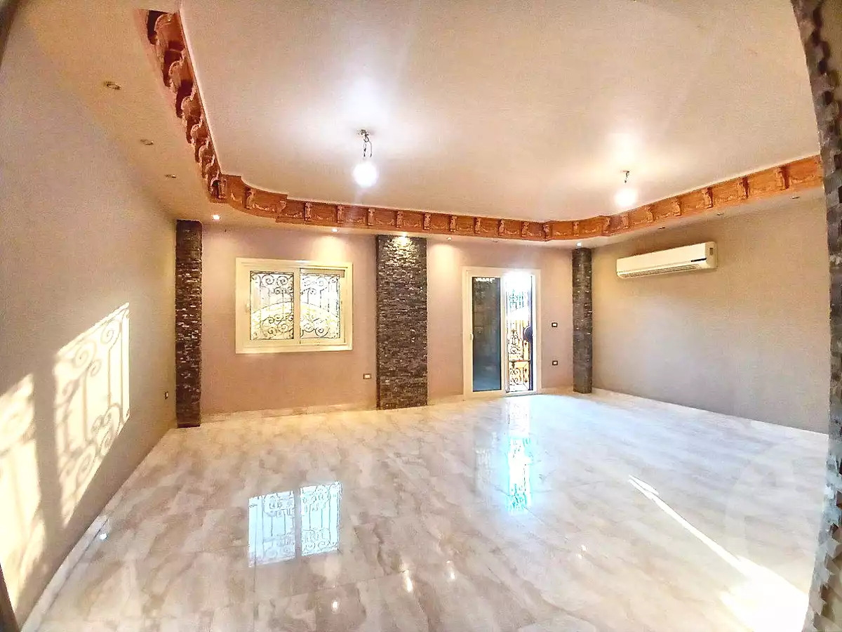 https://aqarmap.com.eg/ar/listing/6705310-for-sale-cairo-new-cairo-sharq-el-akadamiya-mohammad-othman-st