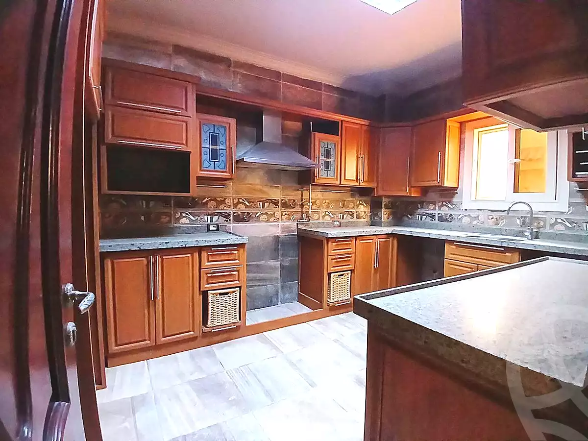 https://aqarmap.com.eg/ar/listing/6705310-for-sale-cairo-new-cairo-sharq-el-akadamiya-mohammad-othman-st