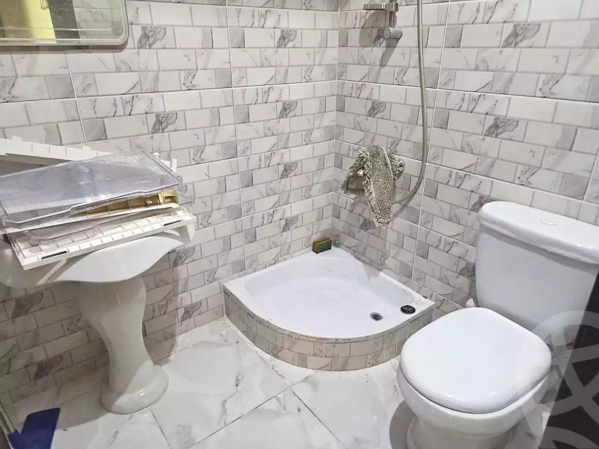 https://aqarmap.com.eg/ar/listing/6705409-for-rent-cairo-new-cairo-ganob-el-akadamiya-south-academy-d-khaled-ibn-el-waleed-st