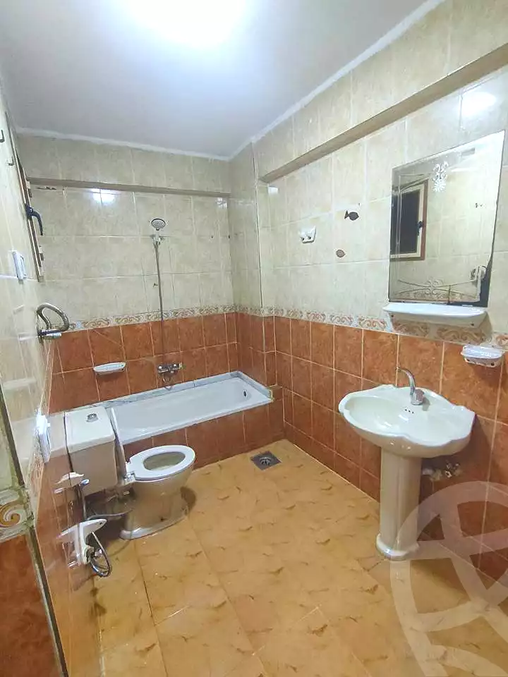 https://aqarmap.com.eg/ar/listing/6705646-for-sale-alexandria-lsywf-el-falki