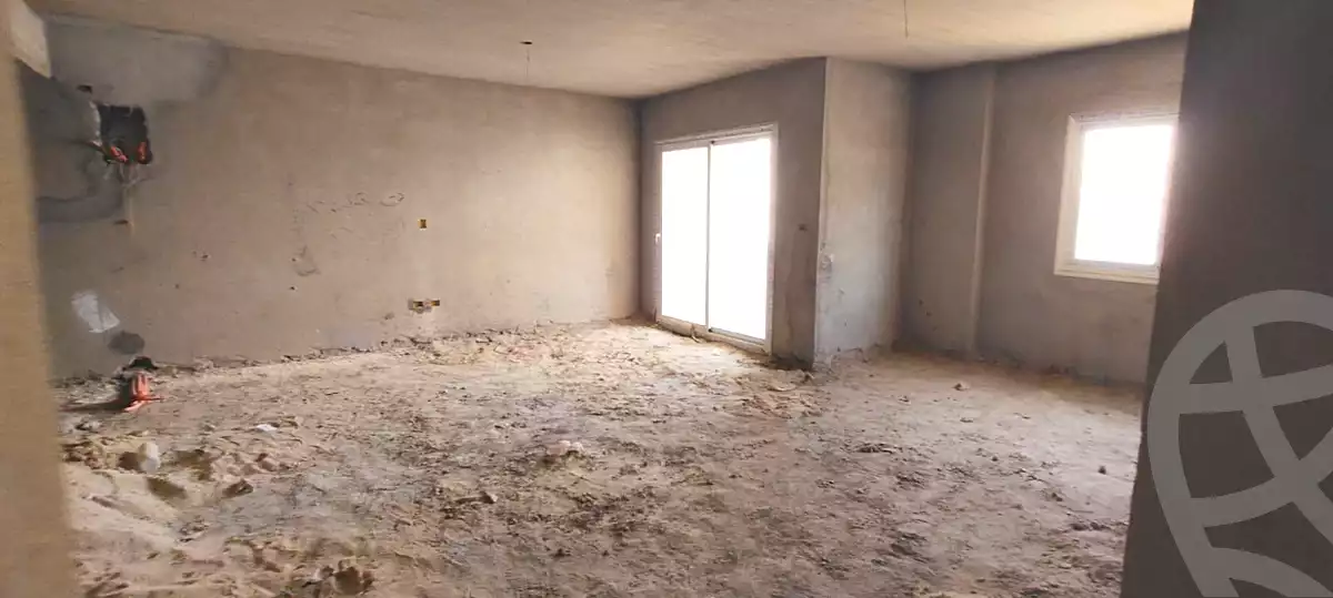 https://aqarmap.com.eg/ar/listing/6705734-for-sale-cairo-new-cairo-compounds-kmbwnd-jryn-twn-trw-llttwyr