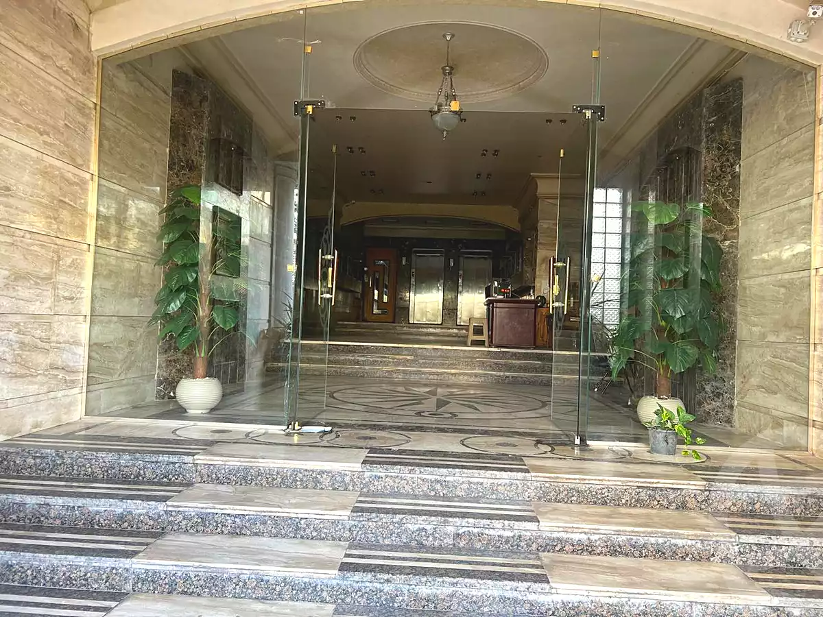 https://aqarmap.com.eg/ar/listing/6705914-for-sale-alexandria-stanley-abd-el-aziz-fahmy-st