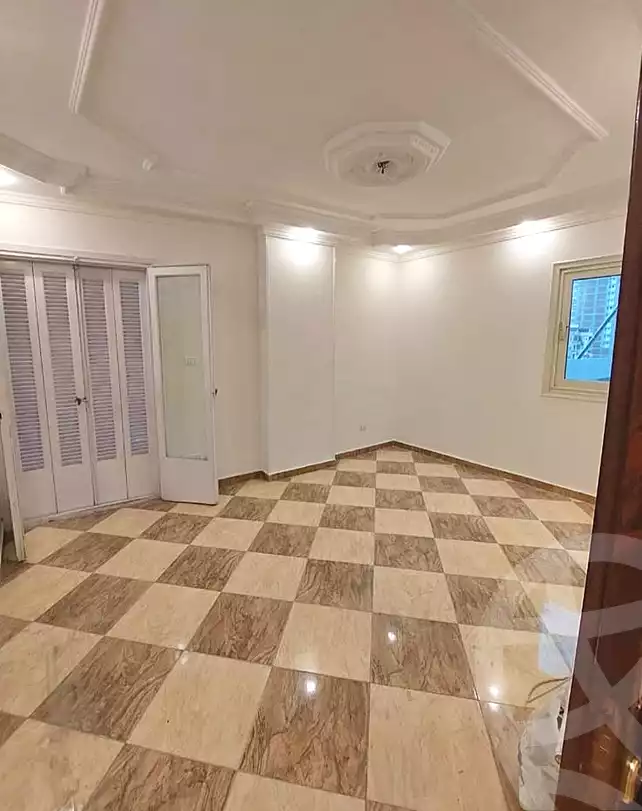 https://aqarmap.com.eg/ar/listing/6706245-for-sale-alexandria-el-asafra-l-sfr-bhry