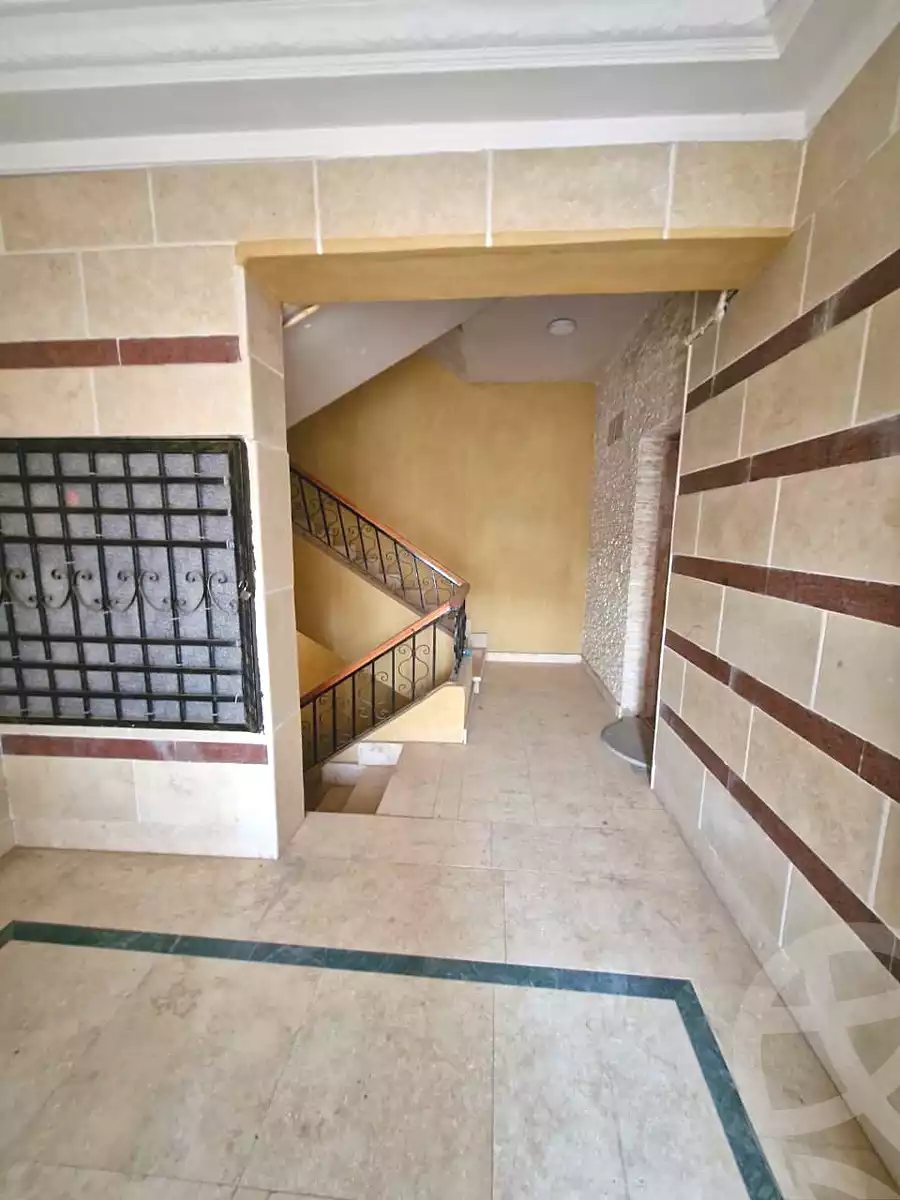 https://aqarmap.com.eg/ar/listing/6706916-for-sale-cairo-new-cairo-south-investors-gamal-abdel-nasser-st