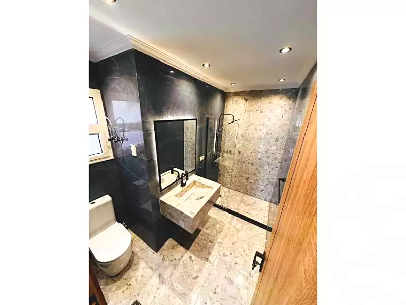 https://aqarmap.com.eg/ar/listing/6707159-for-sale-cairo-new-cairo-madinaty-eleventh-zone-buildings-group-112
