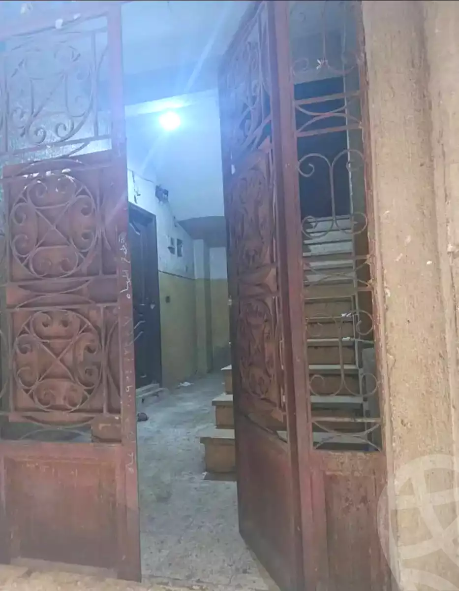 https://aqarmap.com.eg/ar/listing/6707962-for-sale-cairo-ain-shams-ain-shams-el-sharkia-el-zahraa-st