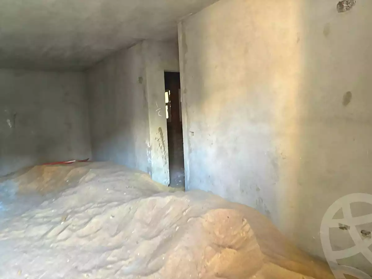 https://aqarmap.com.eg/ar/listing/6708366-for-sale-cairo-new-administrative-capital-r7-el-zohour-compound