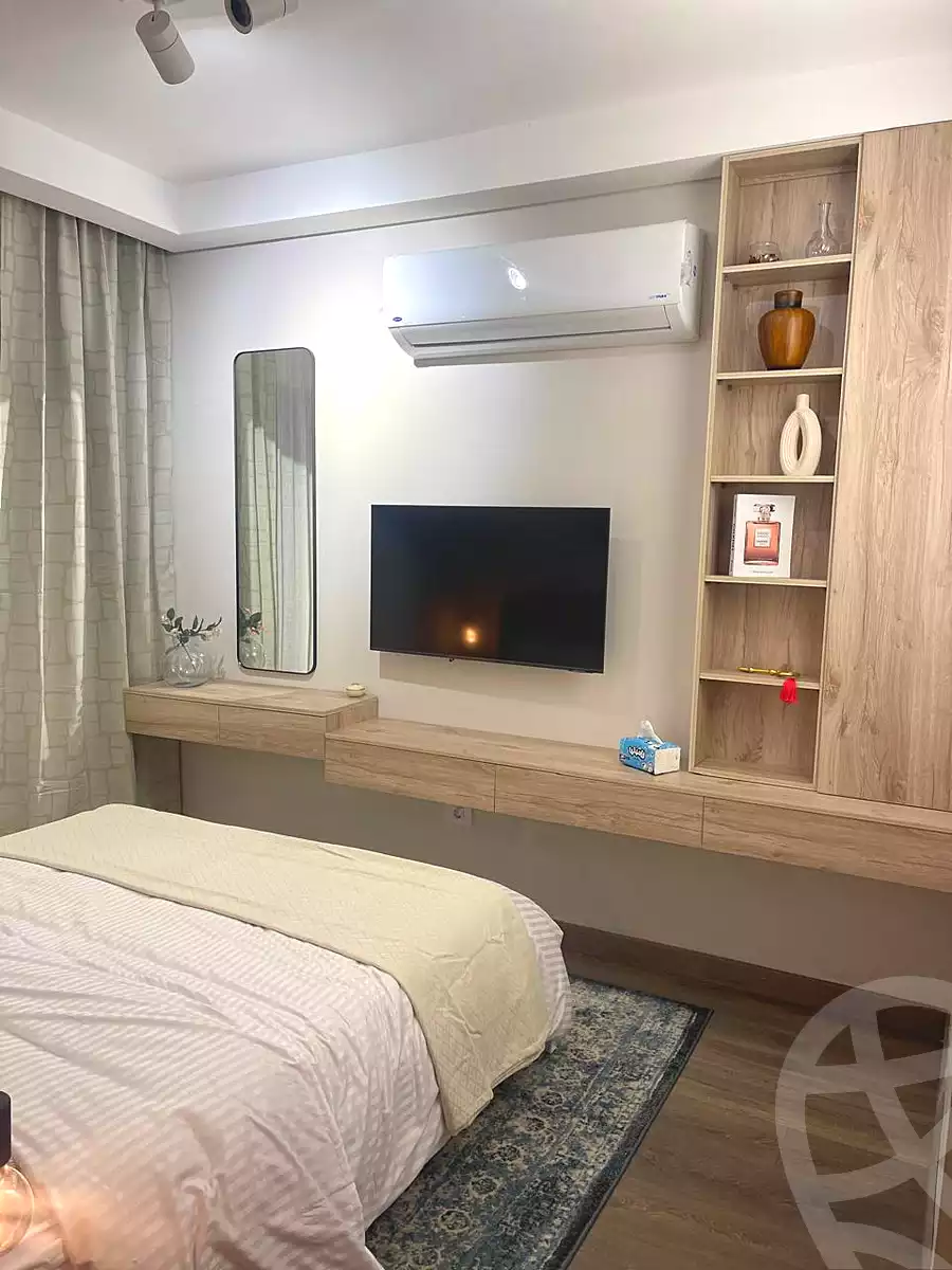 https://aqarmap.com.eg/ar/listing/6708537-for-sale-cairo-el-sheikh-zayed-city-compounds-zyd-wr-llttwyr-z-tower