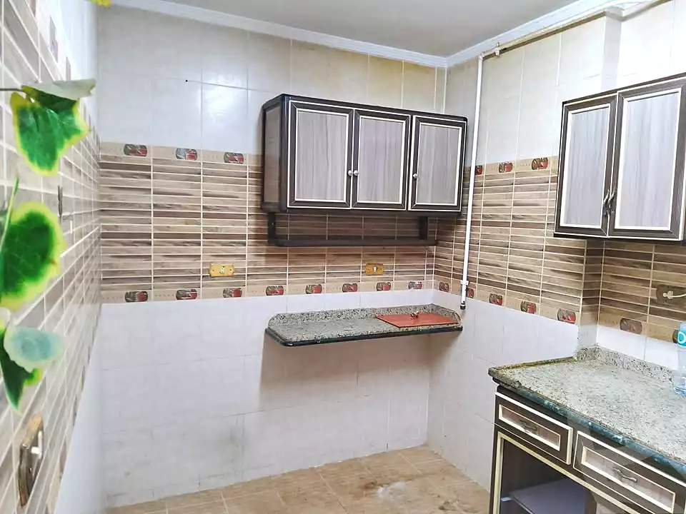 https://aqarmap.com.eg/ar/listing/6709454-for-sale-alexandria-ganaklis-shr-mrtdy-bsh
