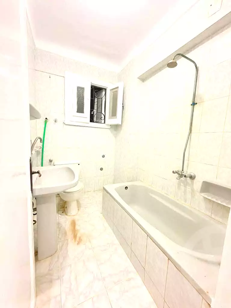 https://aqarmap.com.eg/en/listing/6710028-for-sale-alexandria-l-jmy-shataa-el-nakheel