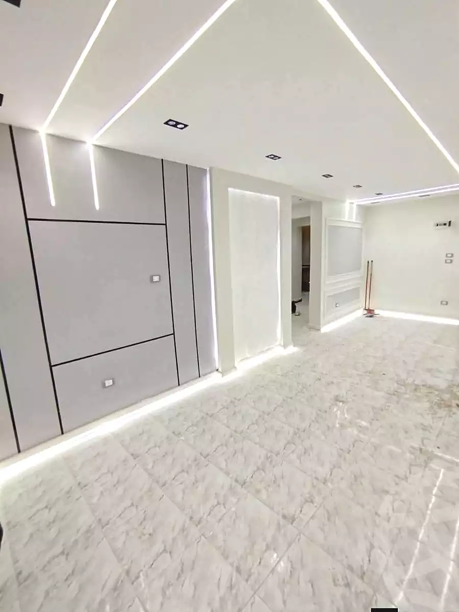 https://aqarmap.com.eg/ar/listing/6710062-for-sale-alexandria-l-jmy-lbytsh-bianchiii