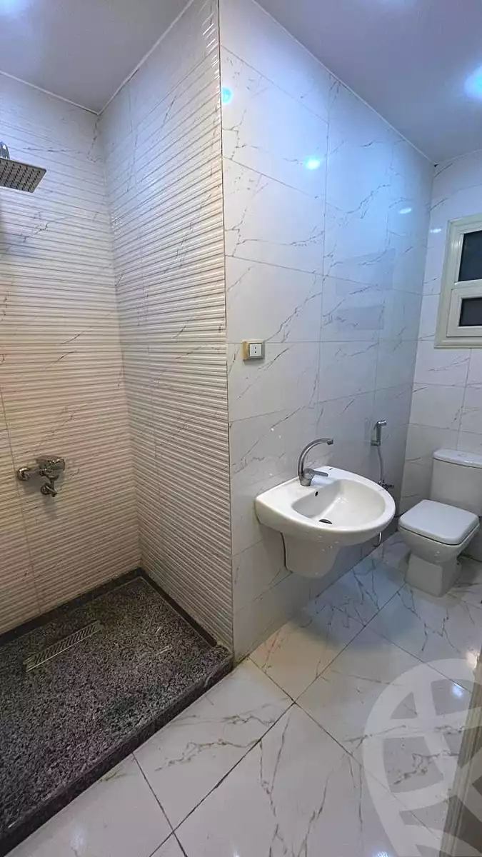 https://aqarmap.com.eg/ar/listing/6710360-for-rent-cairo-manial-manial-st