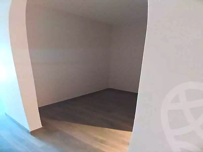 https://aqarmap.com.eg/ar/listing/6710718-for-sale-cairo-el-sheikh-zayed-city-compounds-zyd-wr-llttwyr-z-tower