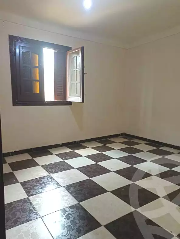 https://aqarmap.com.eg/ar/listing/6711431-for-sale-alexandria-sydy-bshr-sydy-bshr-bhry-shr-mhmd-njyb
