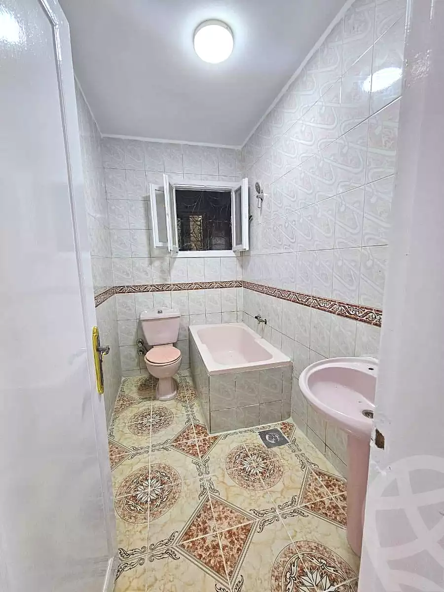 https://aqarmap.com.eg/en/listing/6712202-for-sale-alexandria-l-jmy-shataa-el-nakheel