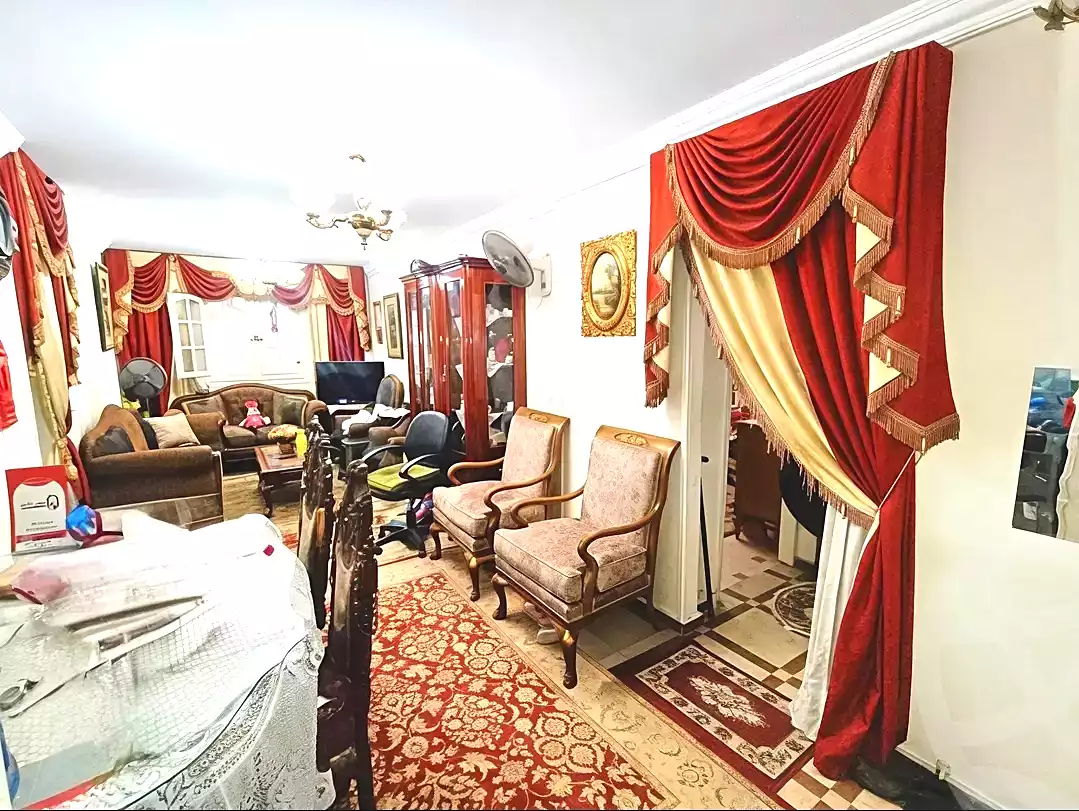 https://aqarmap.com.eg/en/listing/6713263-for-sale-alexandria-moharram-bey-grin-st