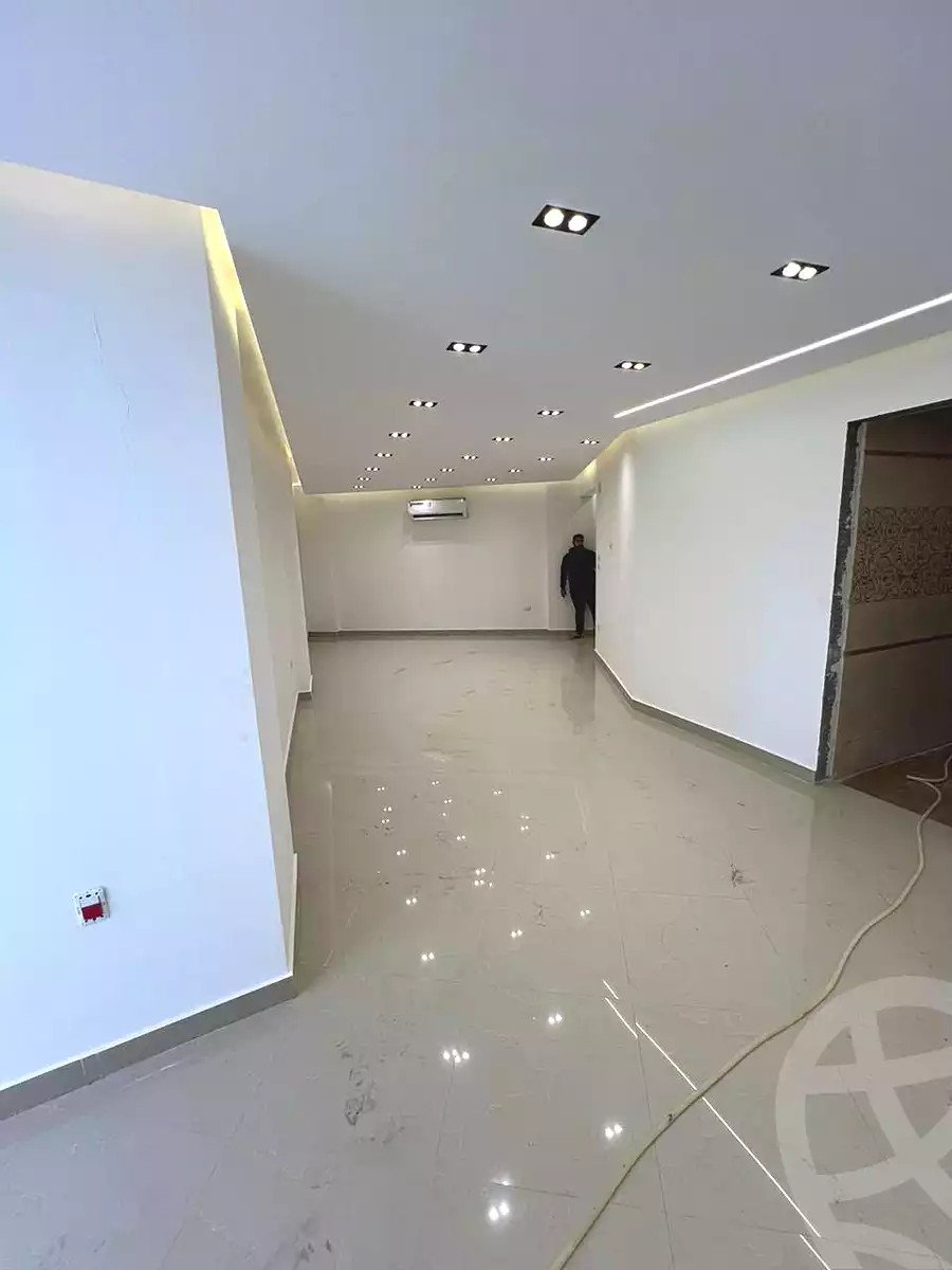 https://aqarmap.com.eg/ar/listing/6713297-for-sale-cairo-ain-shams-6-october-st