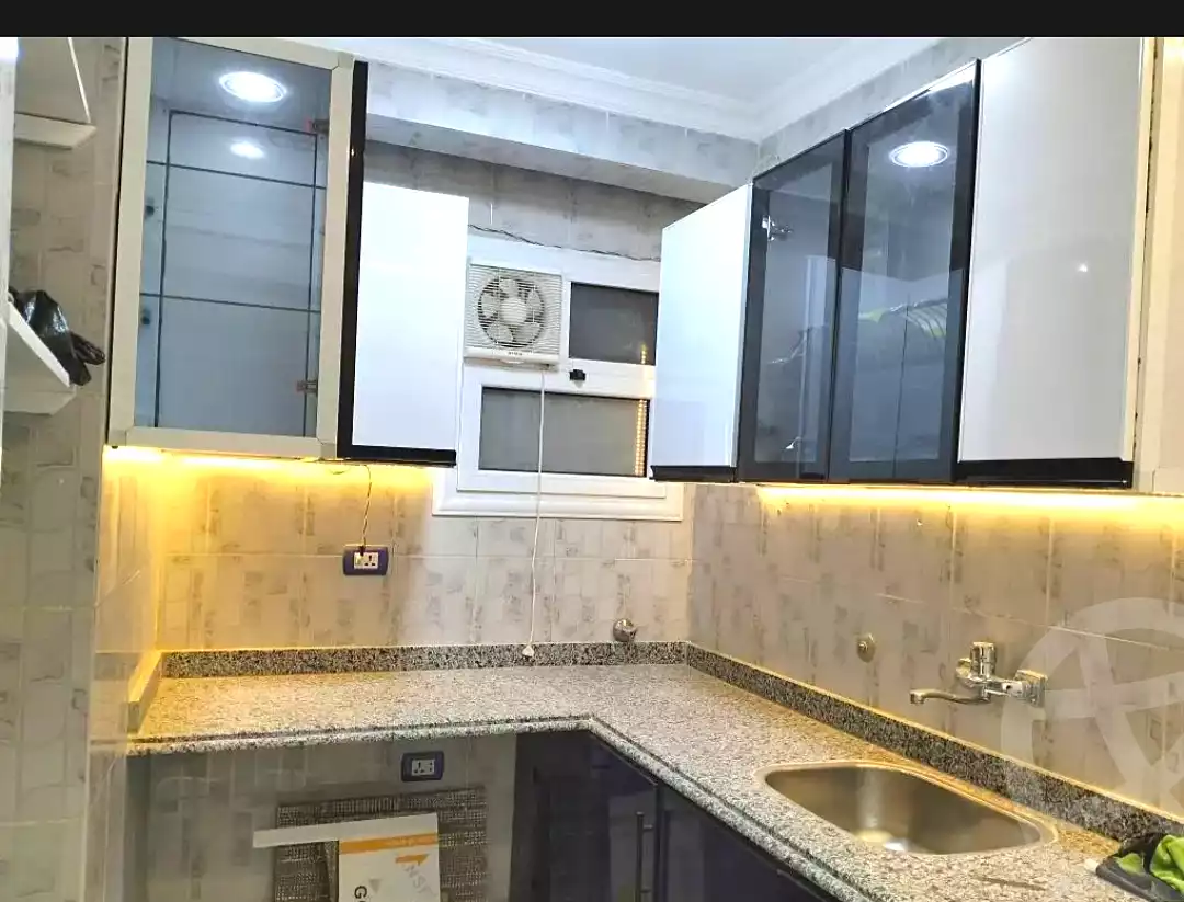 https://aqarmap.com.eg/ar/listing/6713432-for-sale-alexandria-miami-khld-bn-lwlyd