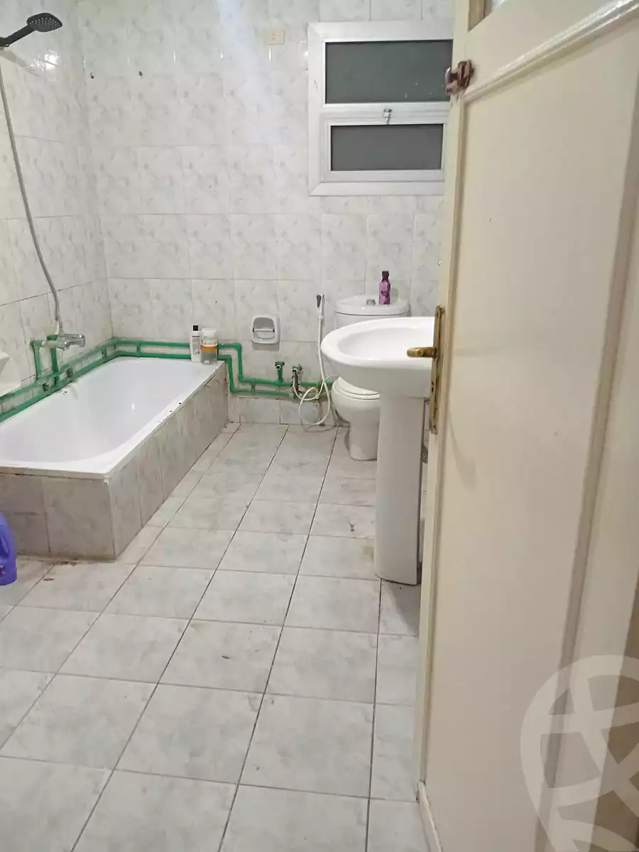 https://aqarmap.com.eg/en/listing/6713439-for-rent-alexandria-miami