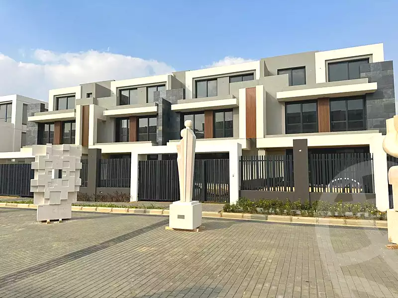 https://aqarmap.com.eg/ar/listing/6714849-for-sale-cairo-new-cairo-compounds-el-patio-town-compound-la-vista
