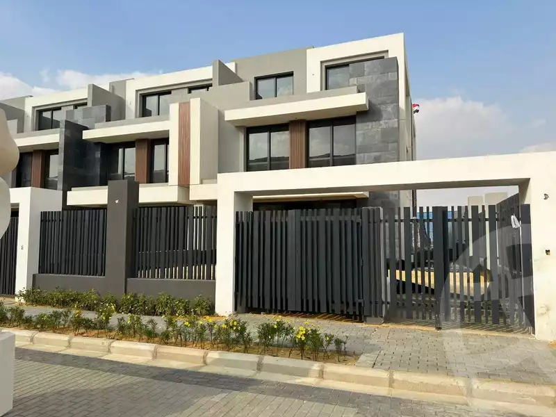 https://aqarmap.com.eg/ar/listing/6714892-for-sale-cairo-new-cairo-compounds-el-patio-town-compound-la-vista