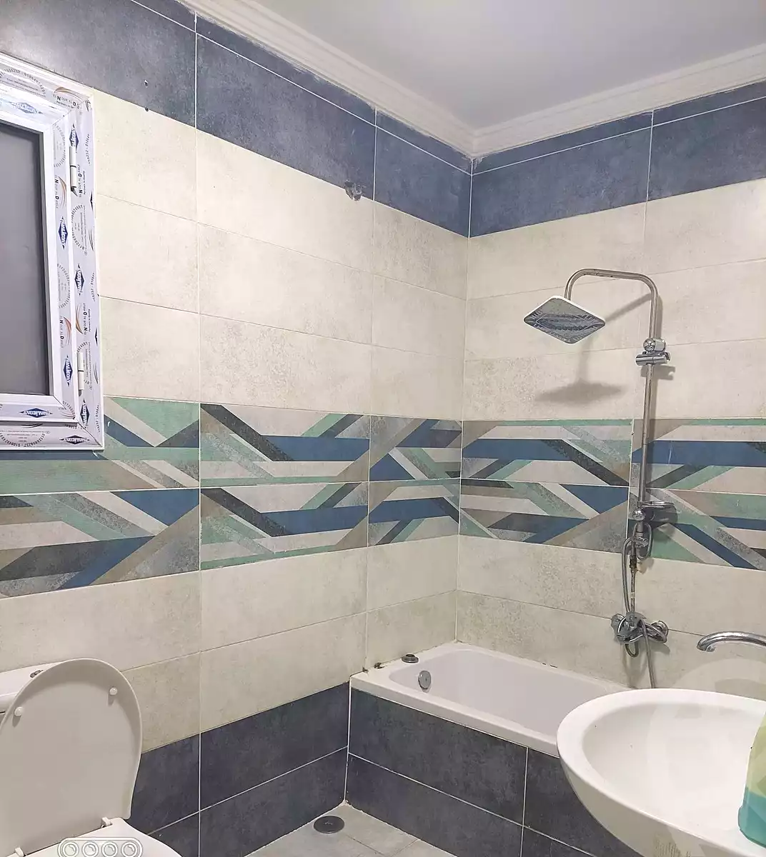 https://aqarmap.com.eg/ar/listing/6715195-for-rent-alexandria-el-mandara