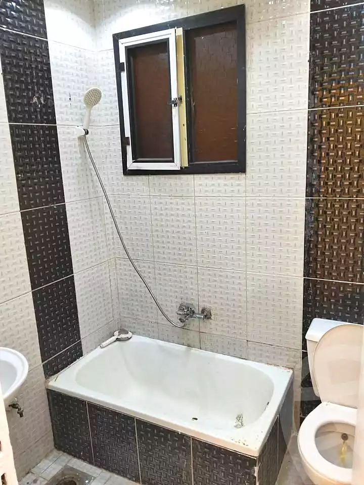 https://aqarmap.com.eg/en/listing/6715701-for-sale-alexandria-sydy-bshr-sydy-bshr-bhry-shr-mhmwd-l-yswy